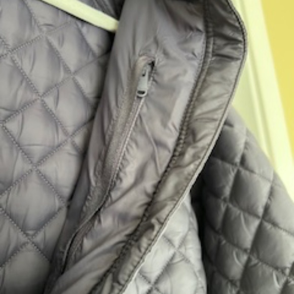 Athleta Whisper Featherless Puffer Jacket - Picture 5 of 7